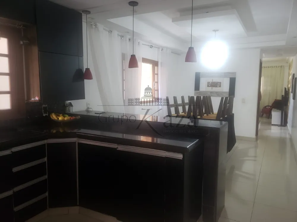 Foto 2 de Casa Sobrado em Residencial Altos do Bosque, São José dos Campos - imagem 2