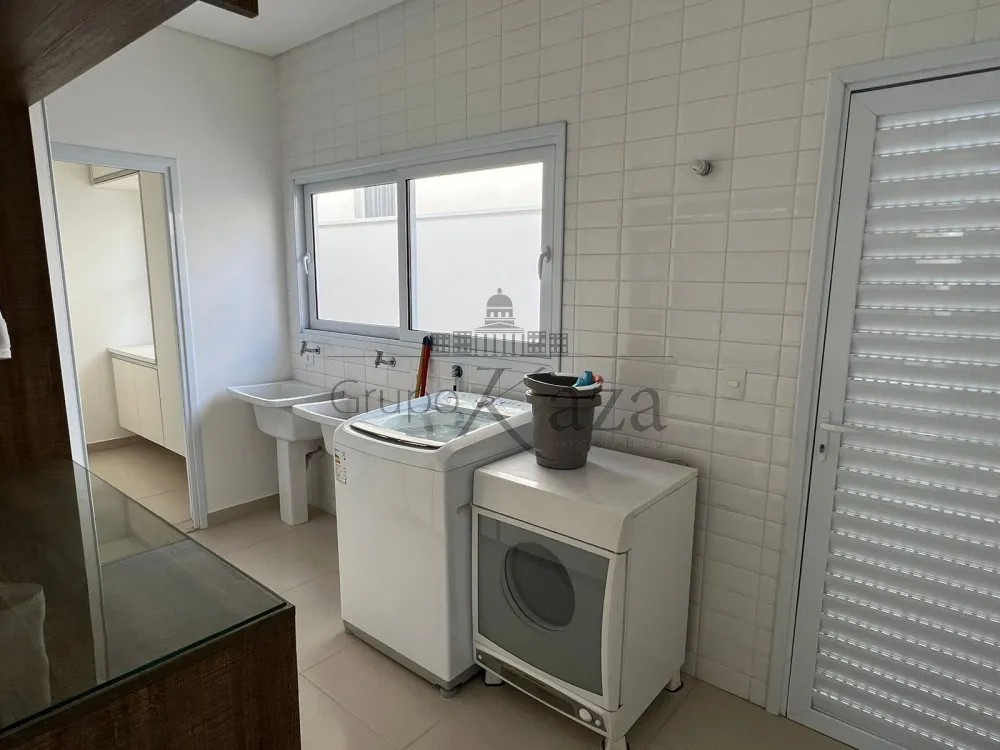 Foto 14 de Casa Condomínio em Jardim do Golfe, São José dos Campos - imagem 14