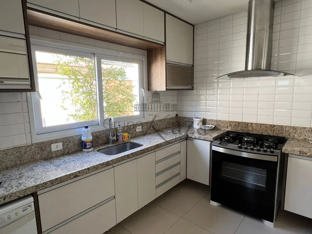 Foto 11 de Casa Condomínio em Jardim do Golfe, São José dos Campos - imagem 11