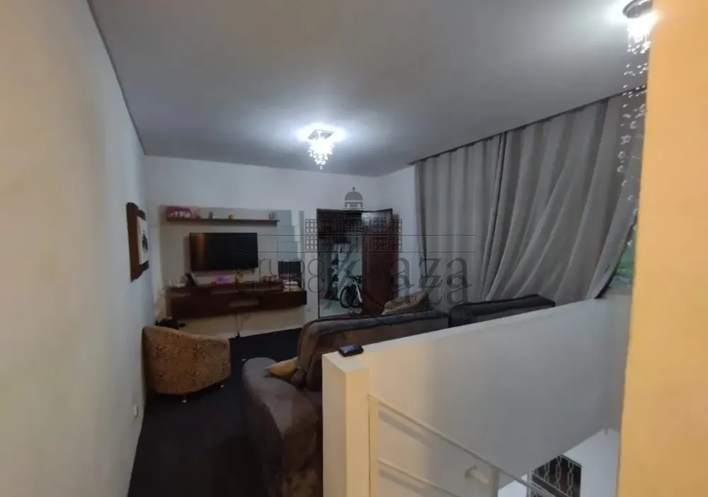 Foto 2 de Casa Sobrado em Jardim Colonia, Jacareí - imagem 2