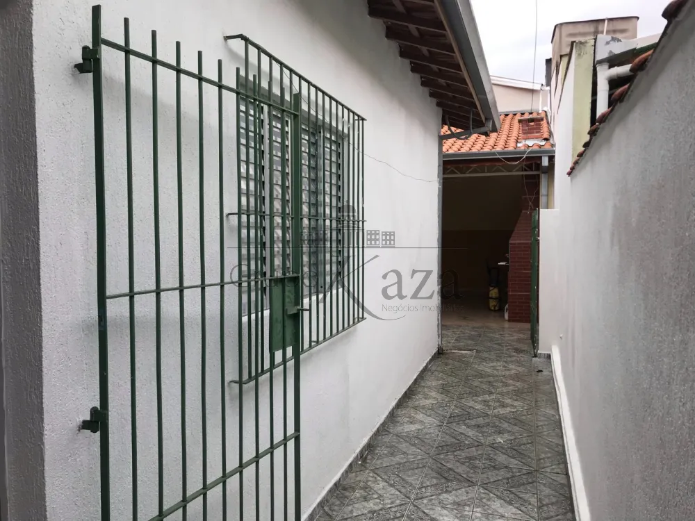 Foto 12 de Casa Padrão em Jardim Motorama, São José dos Campos - imagem 12