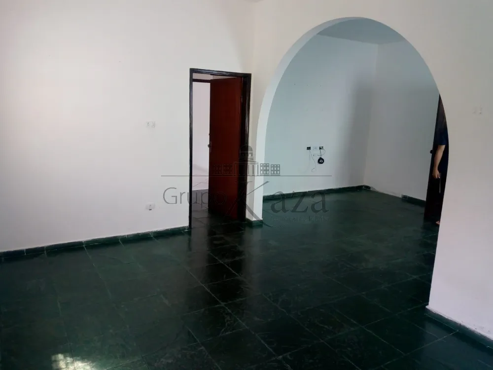 Foto 2 de Casa Padrão em Jardim Bela Vista, Jacareí - imagem 2