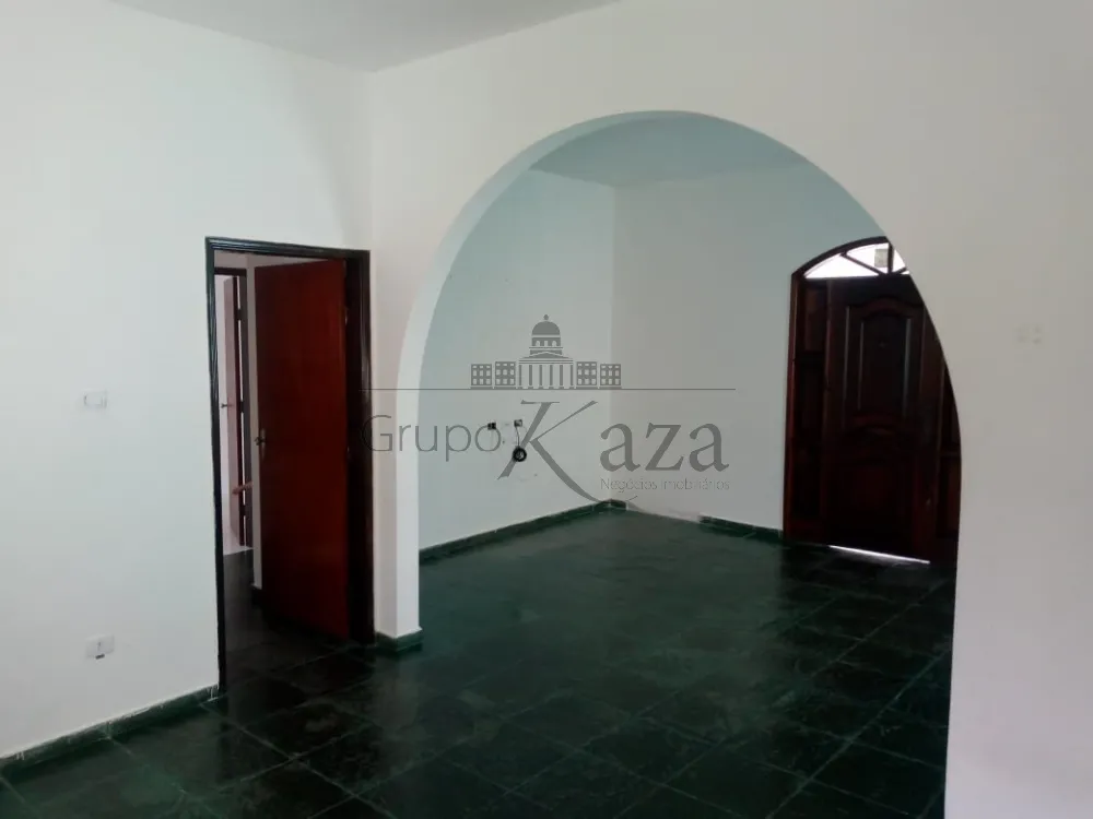 Foto 3 de Casa Padrão em Jardim Bela Vista, Jacareí - imagem 3