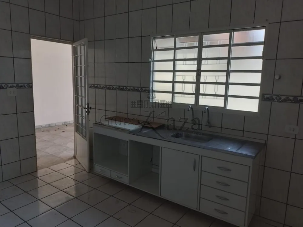 Foto 3 de Casa Padrão em Jardim Altos de Santana II, Jacareí - imagem 3