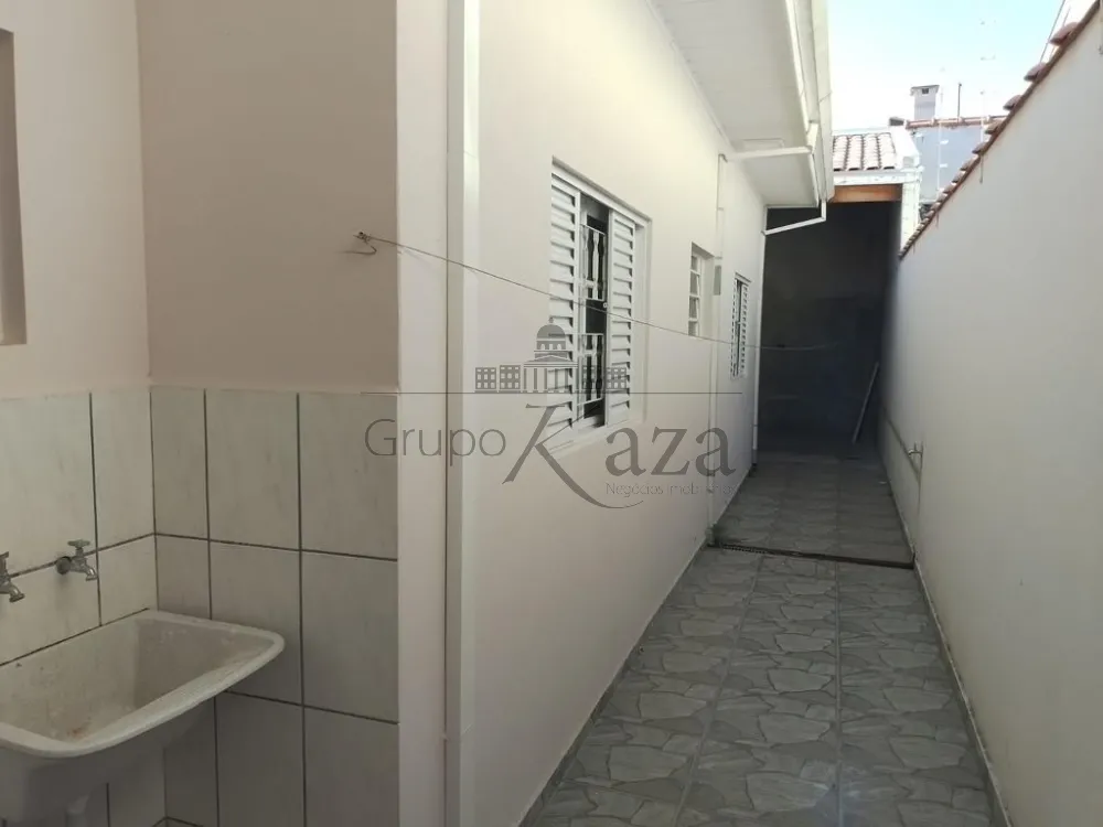 Foto 14 de Casa Padrão em Jardim Altos de Santana II, Jacareí - imagem 14