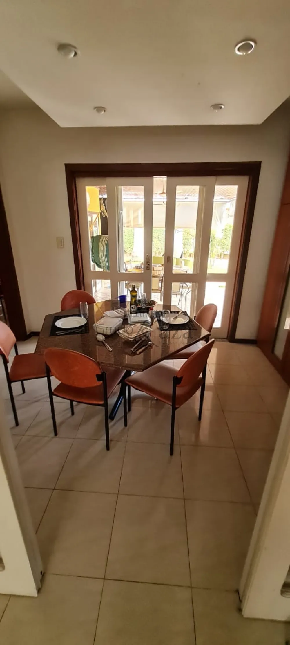 Foto 4 de Casa Condomínio em Jardim Califórnia, Jacareí - imagem 4