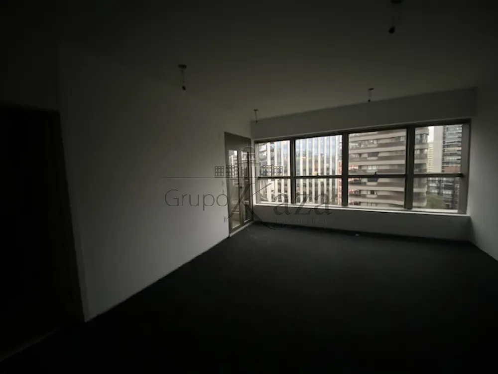 Foto 3 de Apartamento Padrão em Vila Olímpia, São Paulo - imagem 3