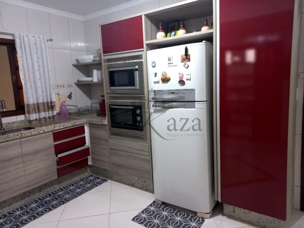 Foto 3 de Casa Padrão em Loteamento Residencial Vista Linda, São José dos Campos - imagem 3