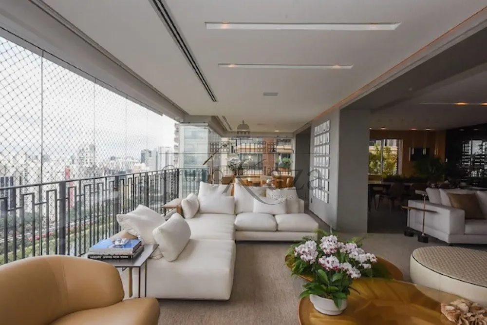 Foto 3 de Apartamento Padrão em Cidade Jardim, São Paulo - imagem 3