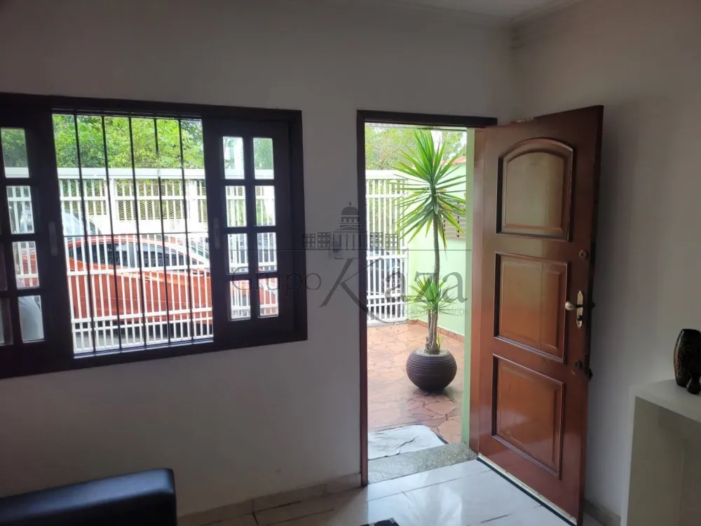 Foto 3 de Casa Padrão em Jardim Maringá, São José dos Campos - imagem 3
