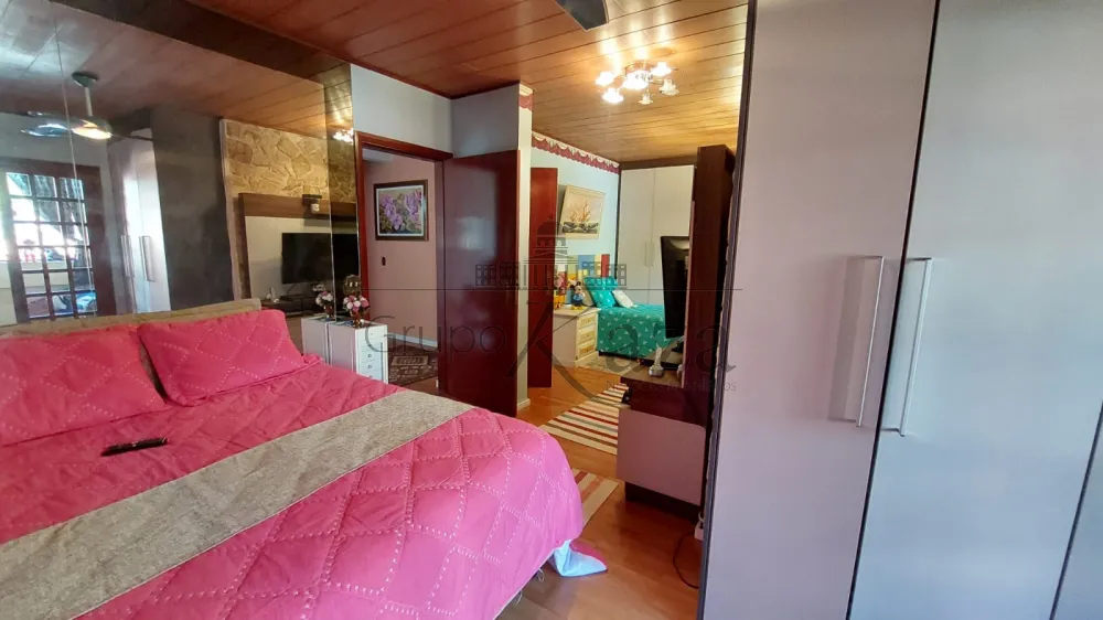 Foto 16 de Casa Condomínio em Jardim das Colinas, São José dos Campos - imagem 16
