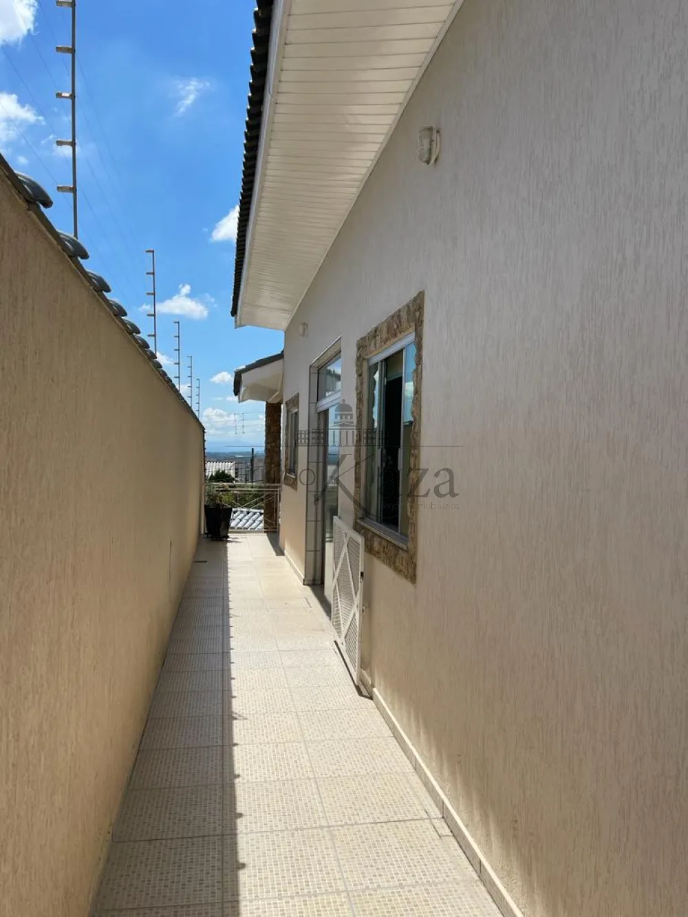 Foto 34 de Casa Padrão em Jardim Terras de São João, Jacareí - imagem 34