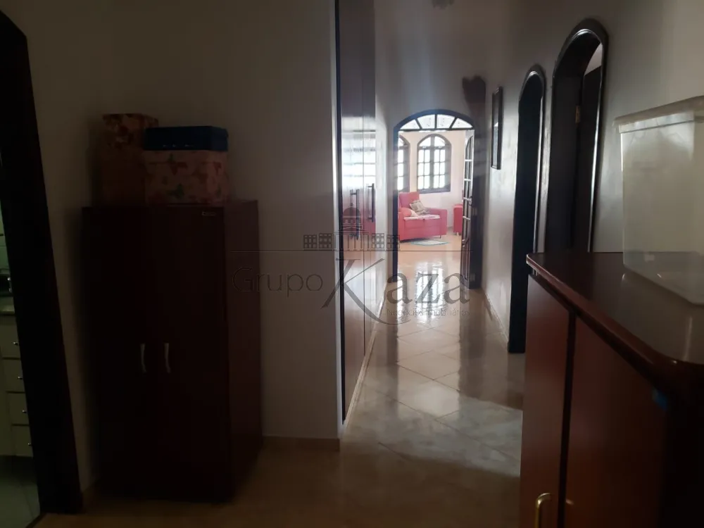 Foto 8 de Casa Padrão em Residencial Bosque dos Ipês, São José dos Campos - imagem 8