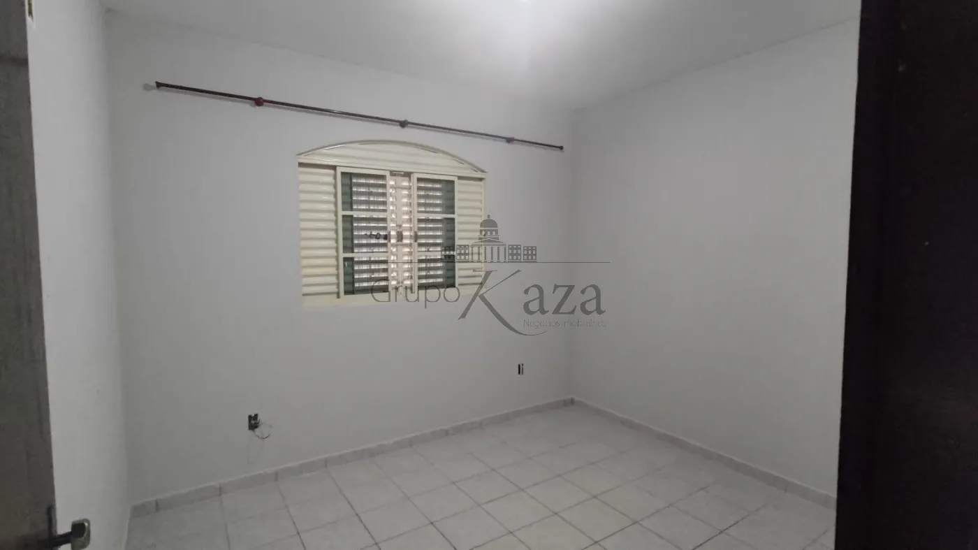 Foto 18 de Casa Padrão em Jardim Colonial, São José dos Campos - imagem 18