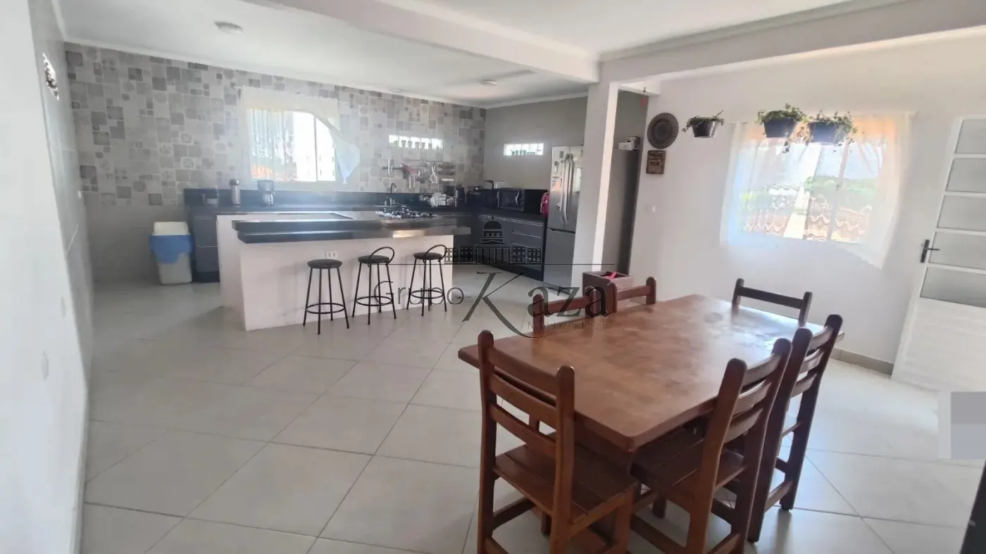 Foto 6 de Casa Padrão em Jardim Colonial, São José dos Campos - imagem 6