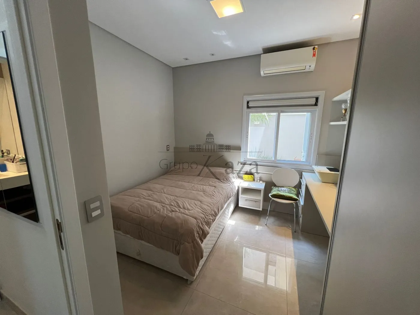Foto 16 de Casa Condomínio em Jardim do Golfe, São José dos Campos - imagem 16