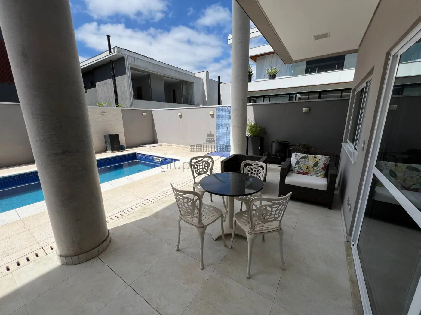 Foto 35 de Casa Condomínio em Jardim do Golfe, São José dos Campos - imagem 35