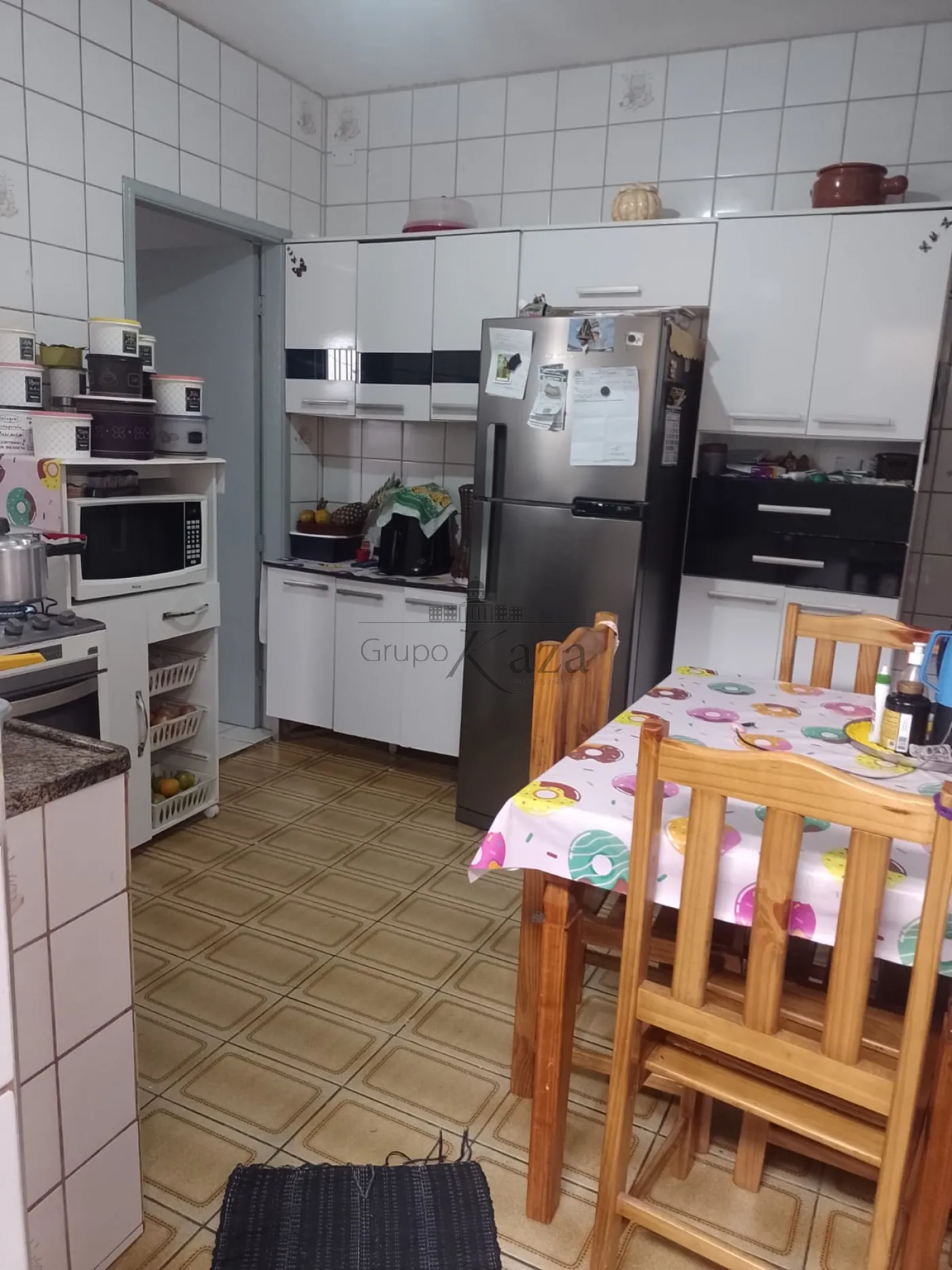 Foto 3 de Casa Padrão em Conjunto Residencial Galo Branco, São José dos Campos - imagem 3