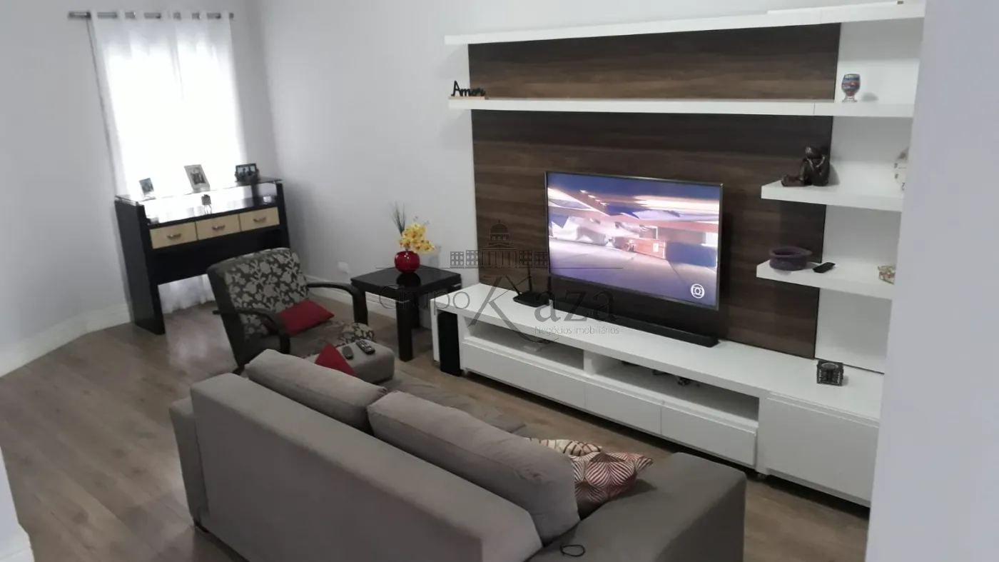 Foto 2 de Casa Condomínio em Condomínio Residencial Mantiqueira, São José dos Campos - imagem 2
