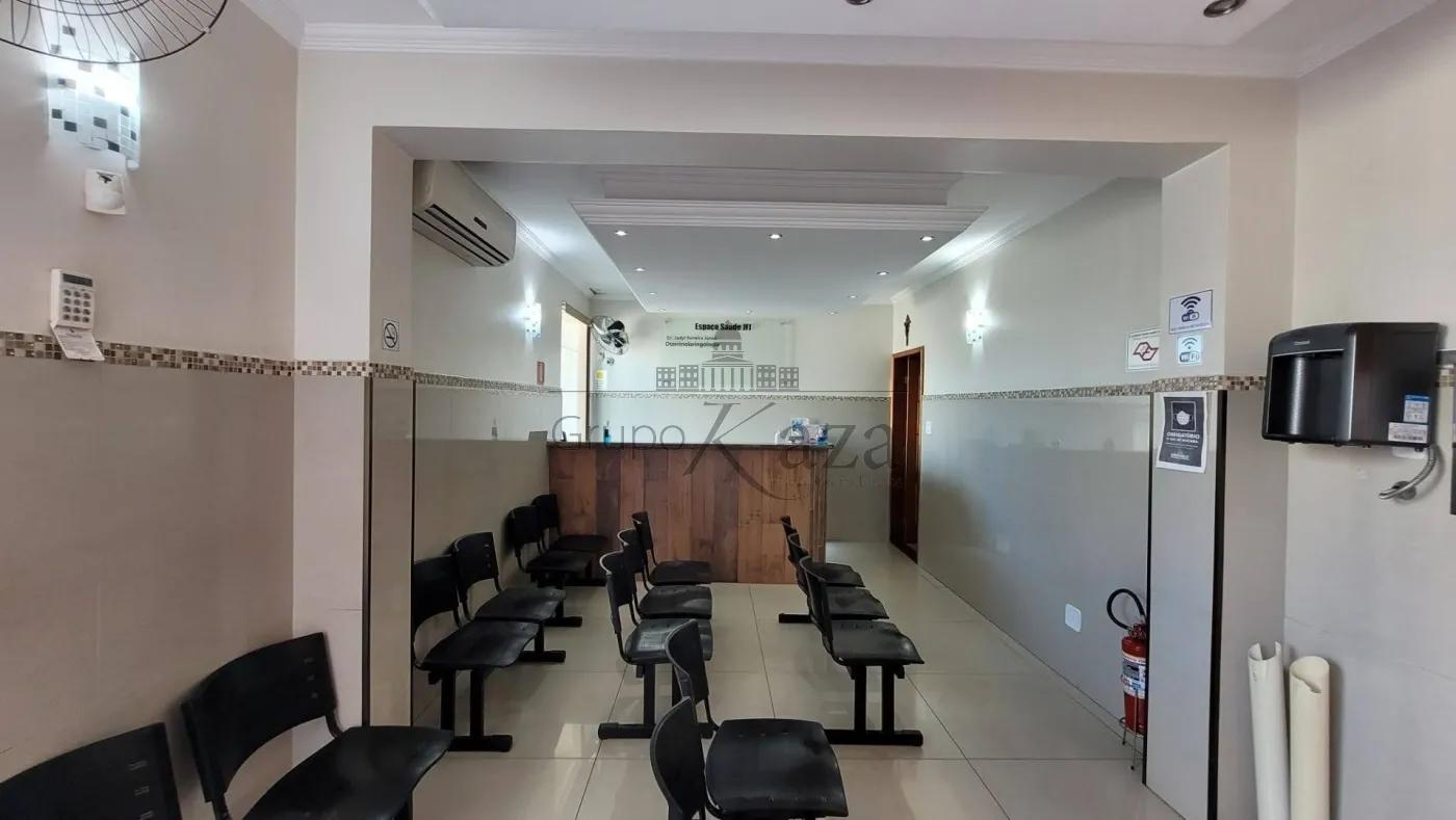 Foto 2 de Comercial Ponto Comercial em Vila Pinheiro, Jacareí - imagem 2