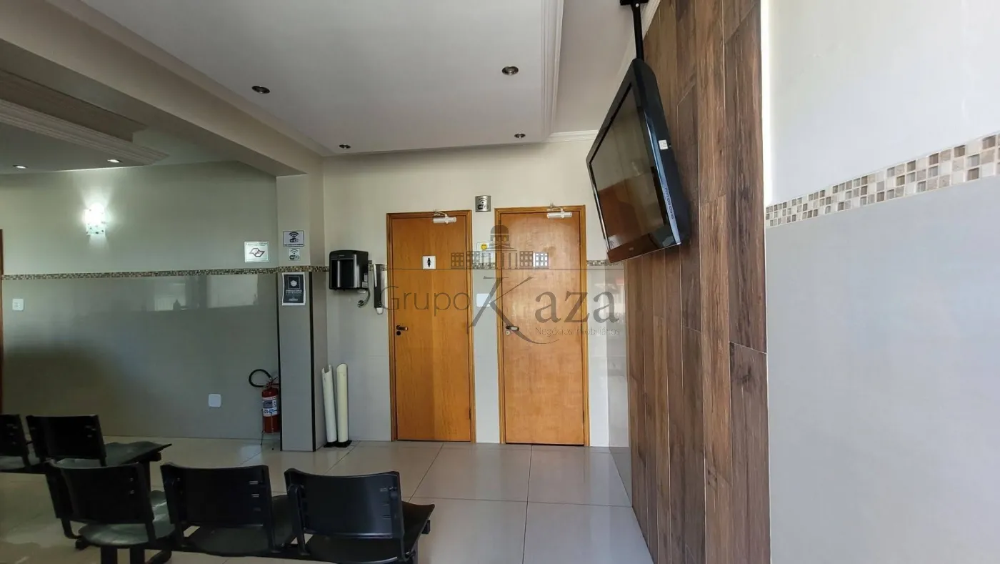 Foto 4 de Comercial Ponto Comercial em Vila Pinheiro, Jacareí - imagem 4