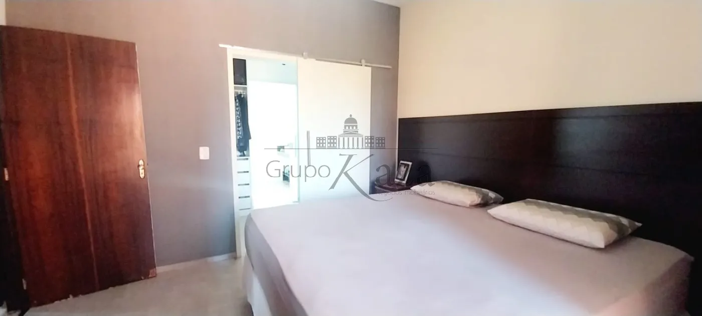 Foto 11 de Casa Sobrado em Bosque dos Ipês, São José dos Campos - imagem 11