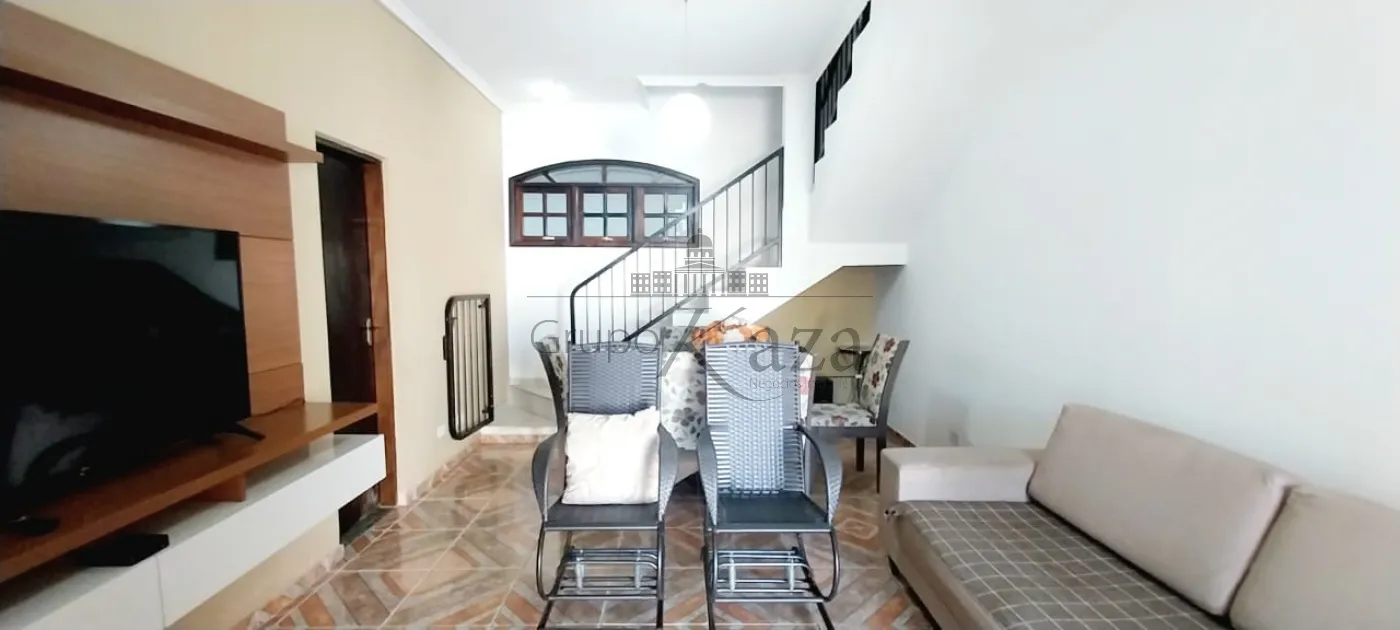 Foto 2 de Casa Sobrado em Bosque dos Ipês, São José dos Campos - imagem 2 Foto 2 de Casa Sobrado em Bosque dos Ipês, São José dos Campos - imagem 2