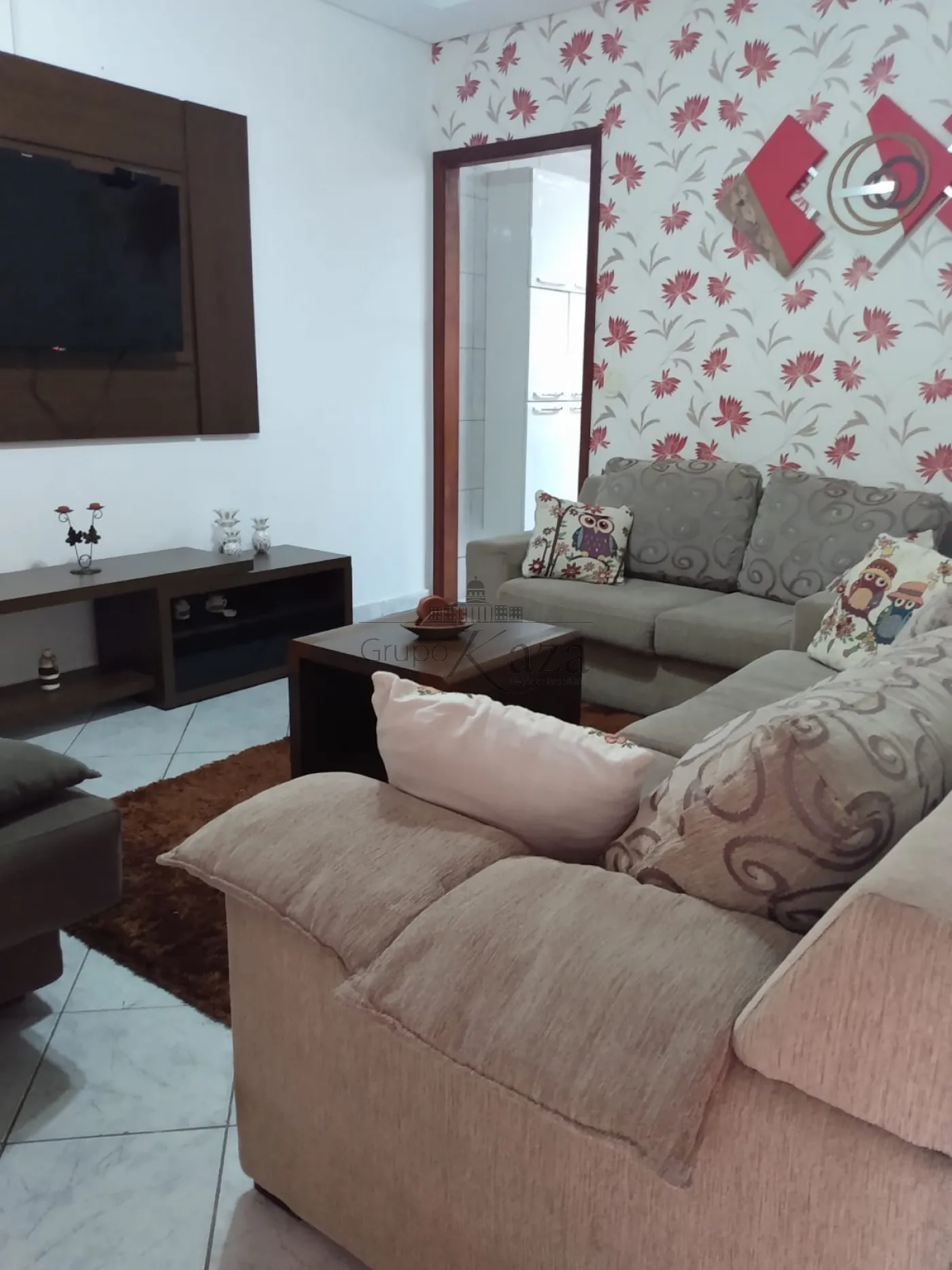 Foto 1 de Casa Padrão em Parque Interlagos, São José dos Campos - imagem 1