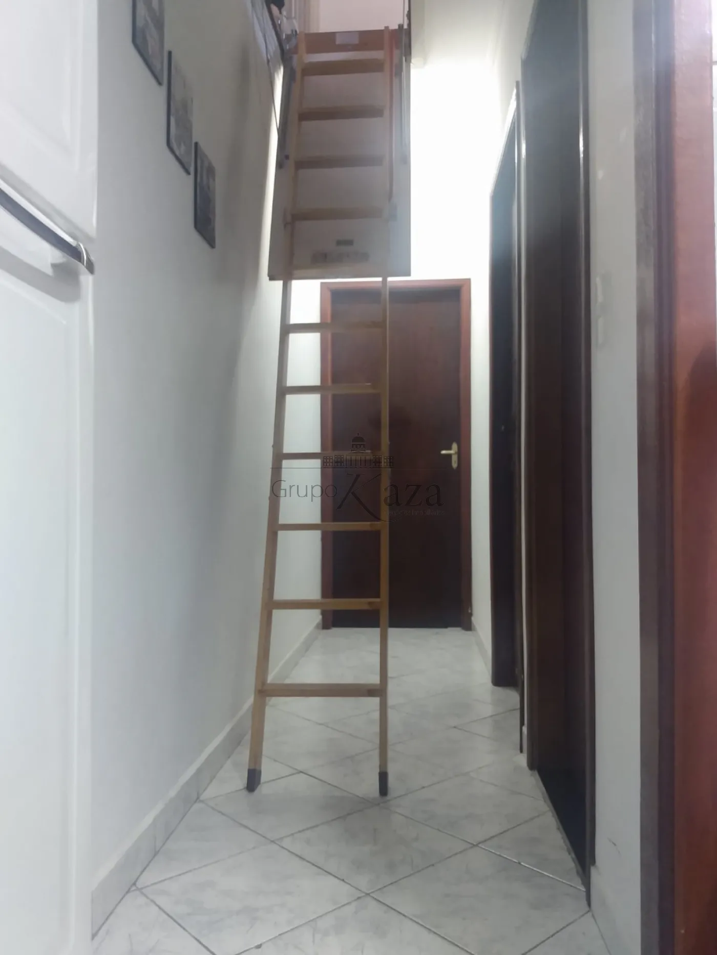 Foto 14 de Casa Padrão em Parque Interlagos, São José dos Campos - imagem 14