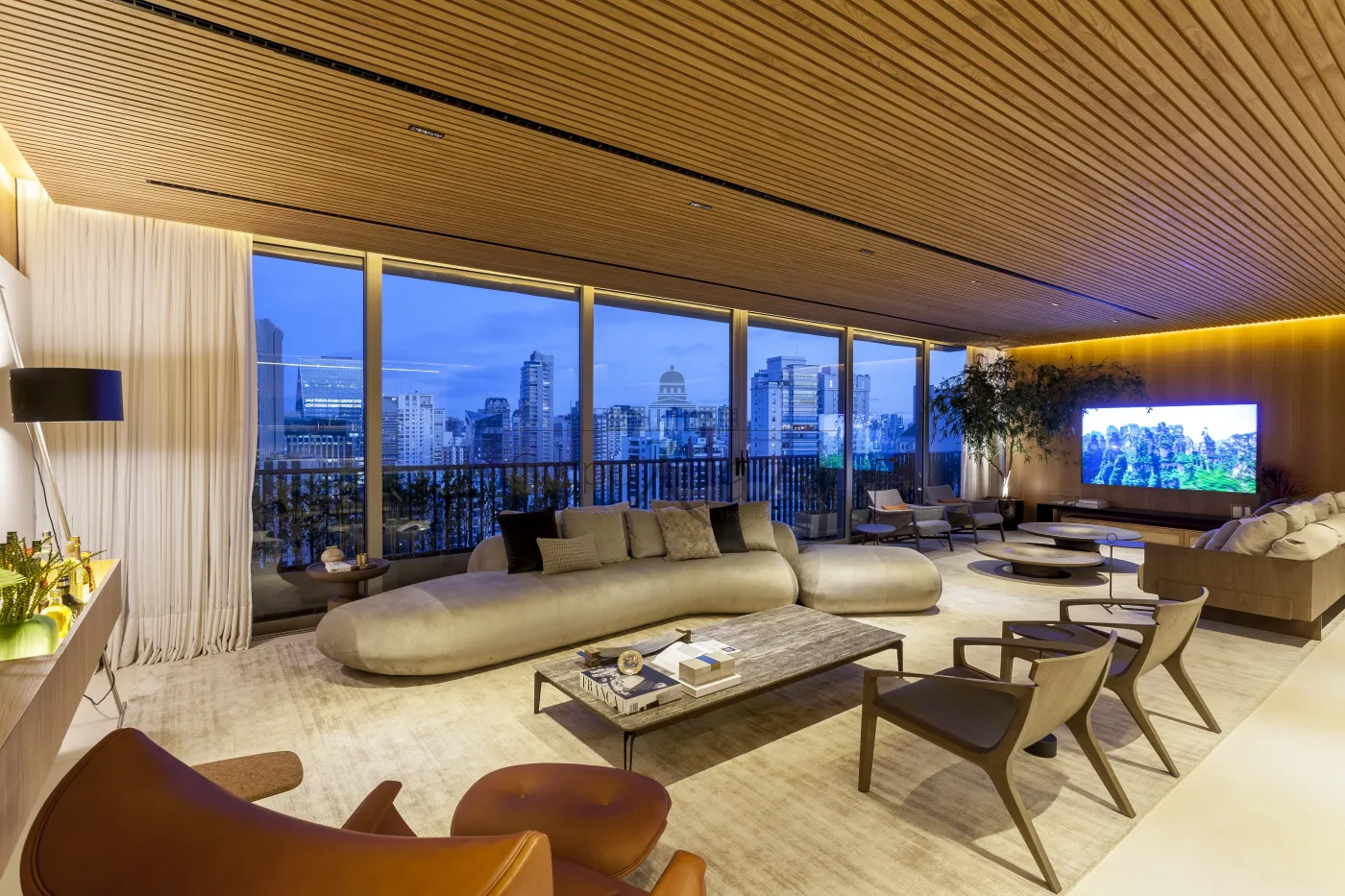 Foto 8 de Apartamento Padrão em Itaim Bibi, São Paulo - imagem 8