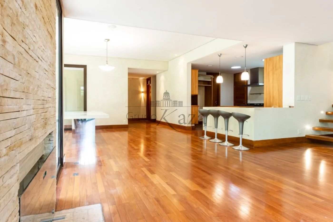 Foto 1 de Casa Sobrado em Alto de Pinheiros, São Paulo - imagem 1