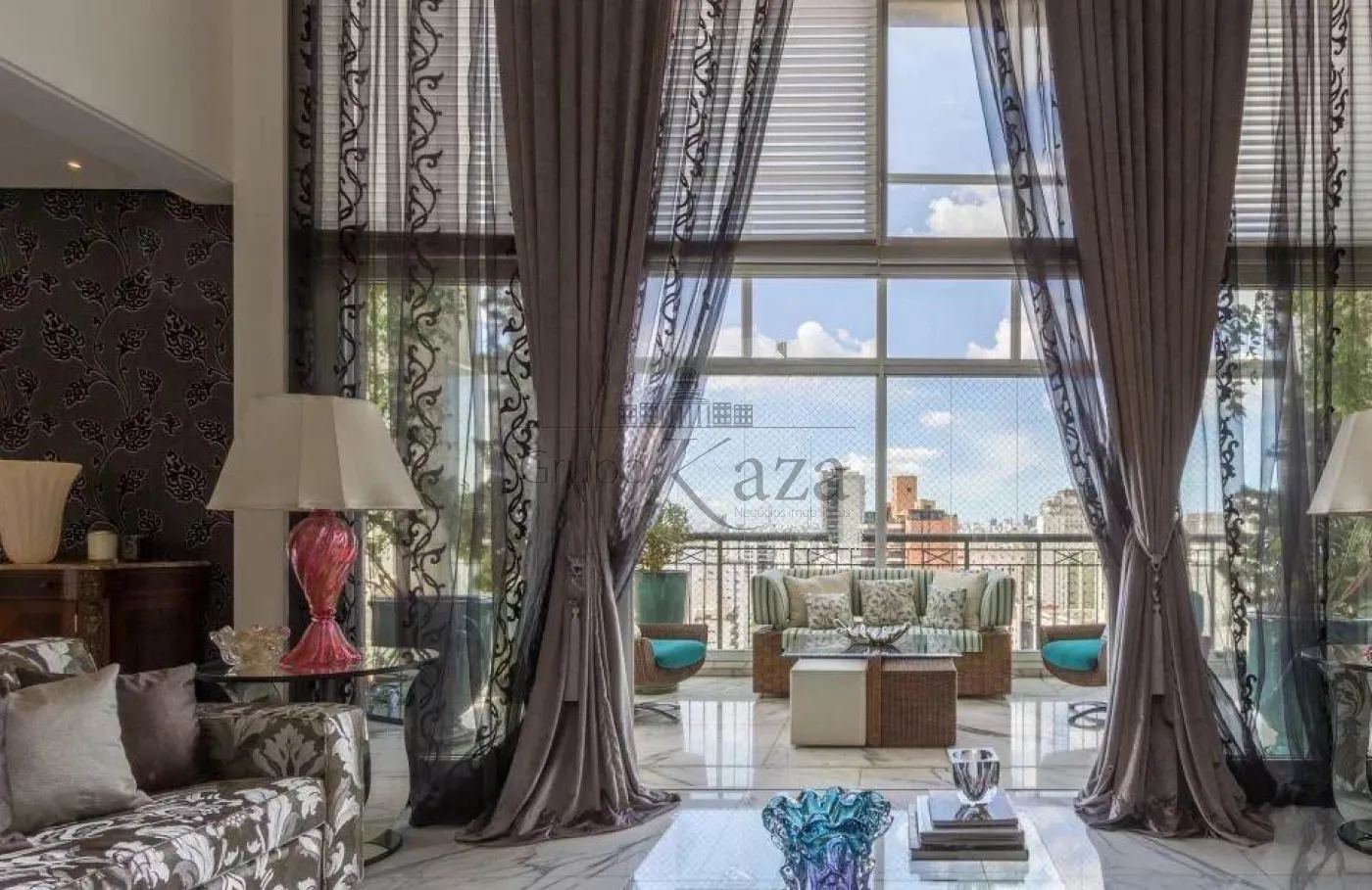 Foto 2 de Apartamento Duplex em Vila Nova Conceição, São Paulo - imagem 2
