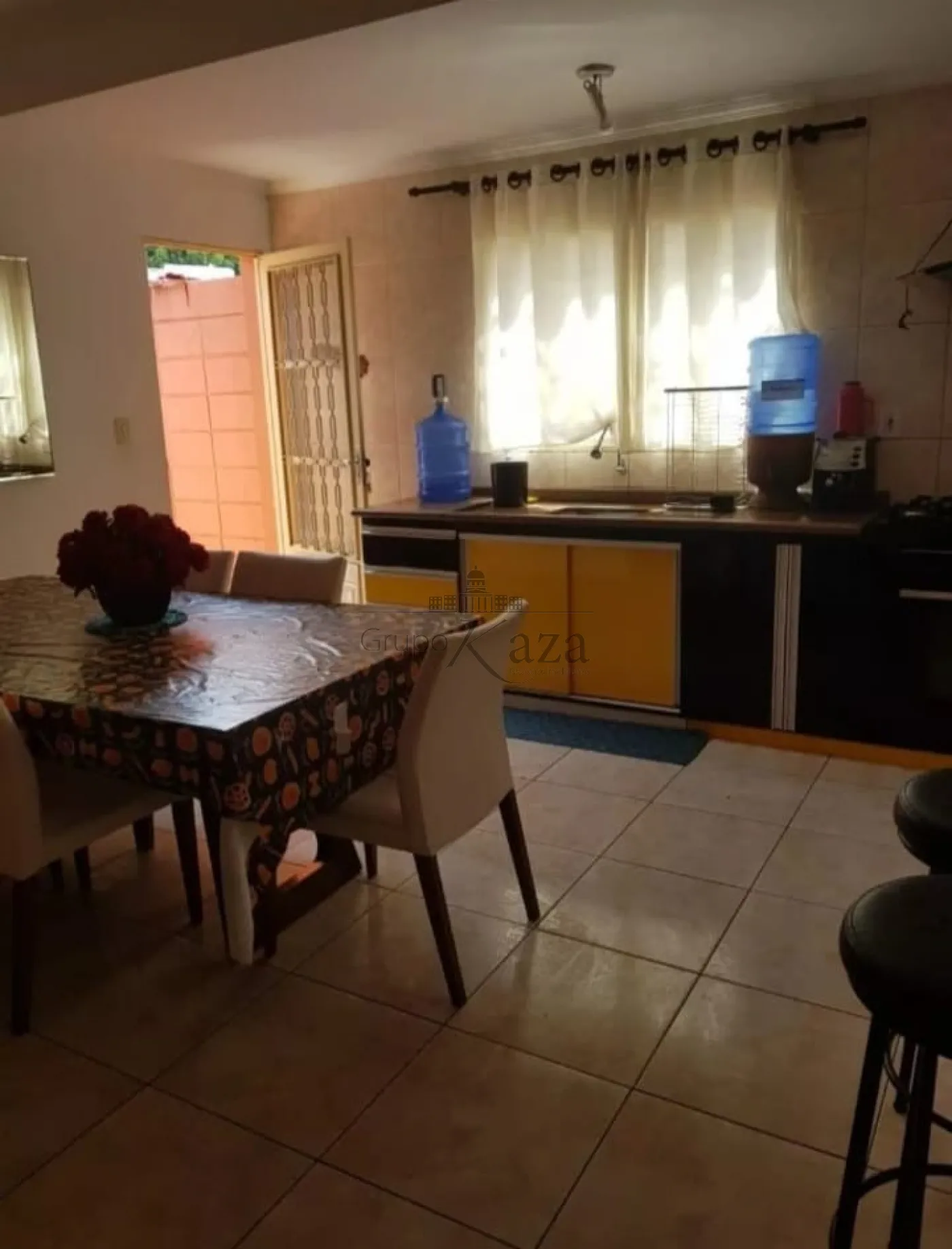 Foto 1 de Casa Padrão em Parque Industrial, São José dos Campos - imagem 1