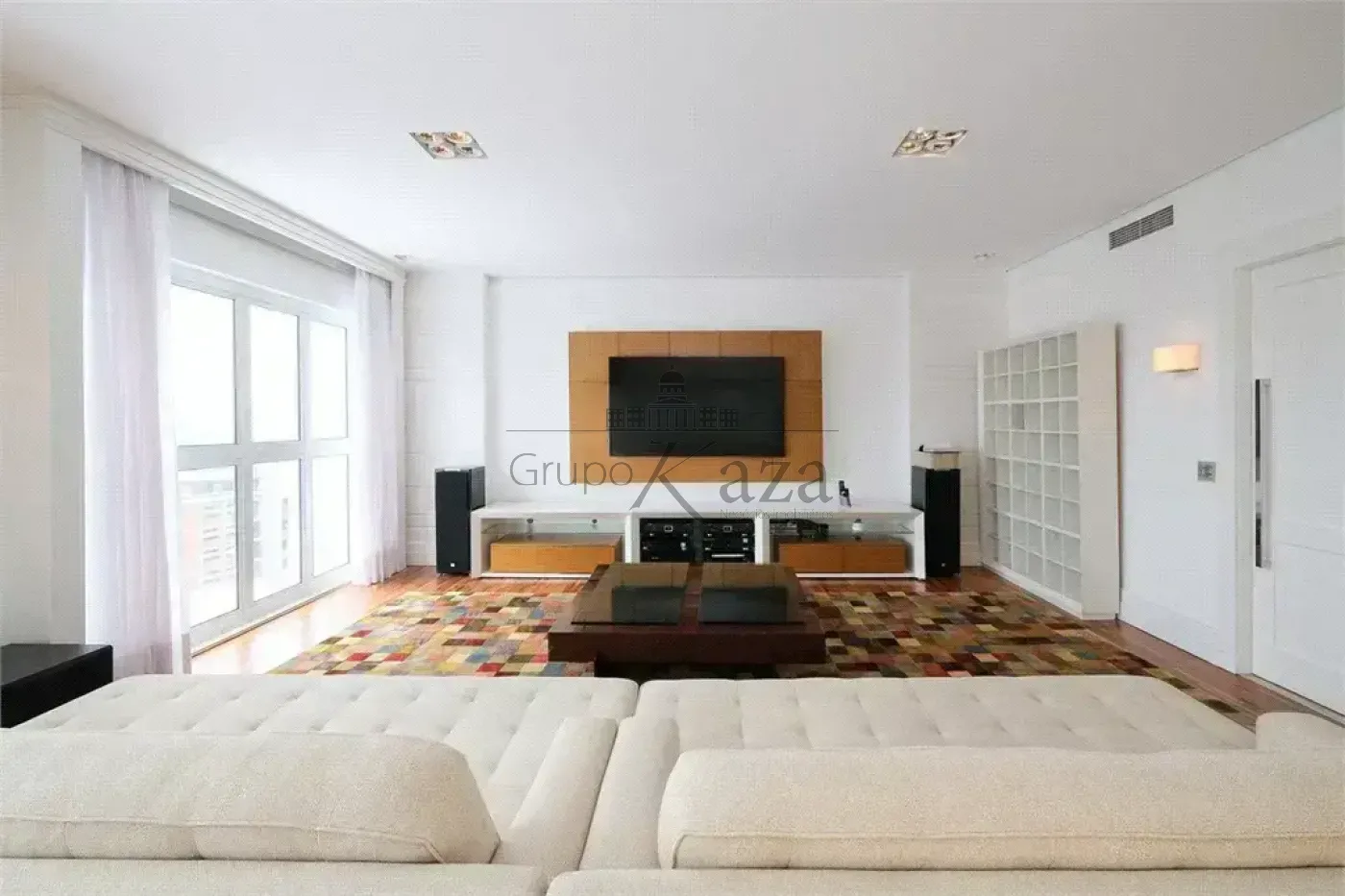 Foto 3 de Apartamento Cobertura Duplex em Vila Nova Conceição, São Paulo - imagem 3