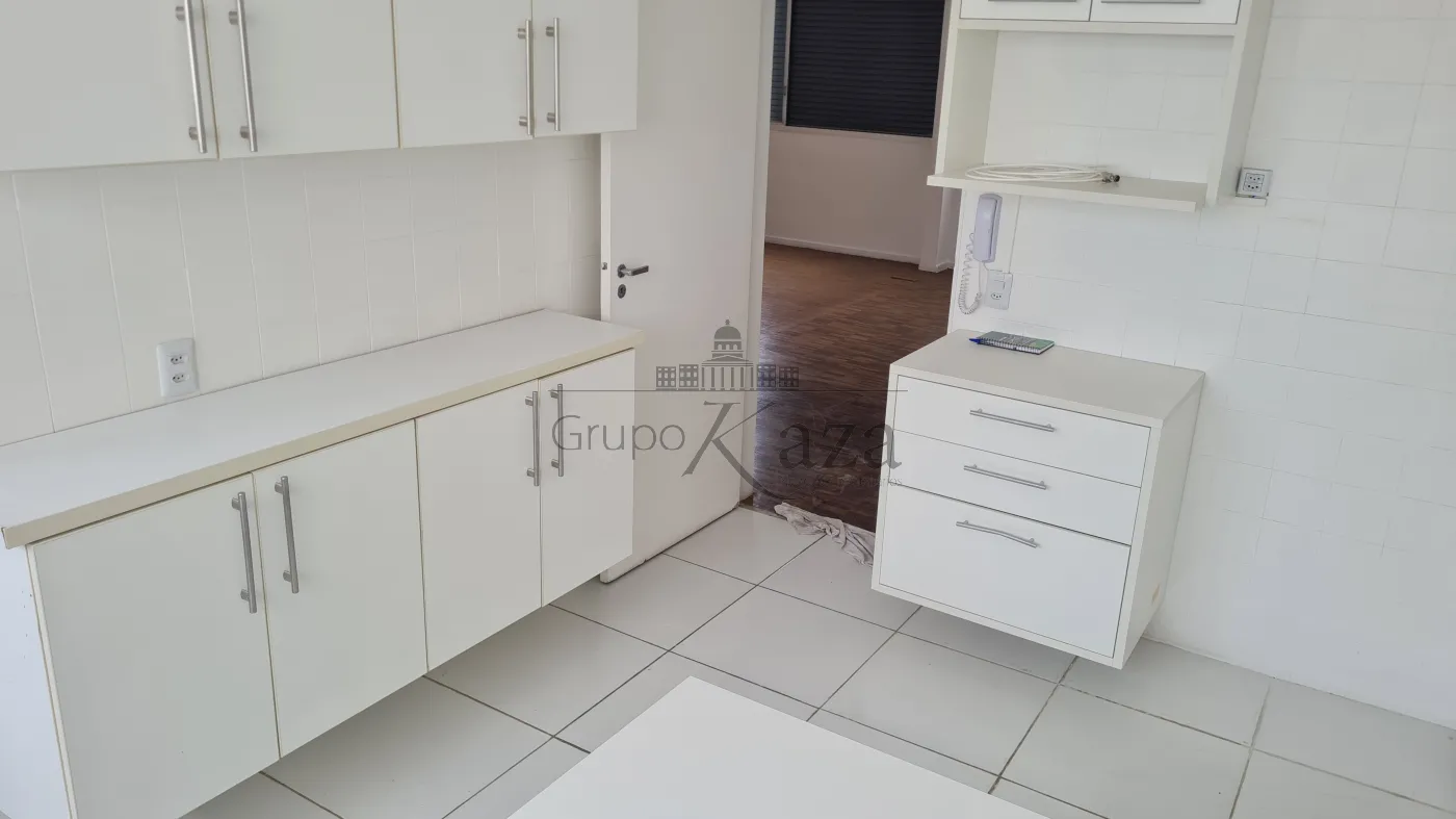 Foto 3 de Apartamento Padrão em Cerqueira César, São Paulo - imagem 3