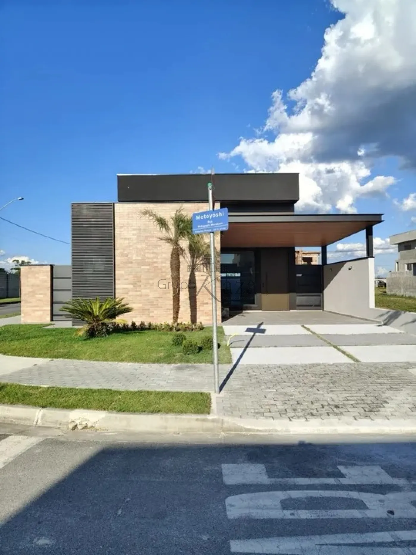 Foto 1 de Casa Casa em Construção Condomínio em Eugênio de Melo, São José dos Campos - imagem 1