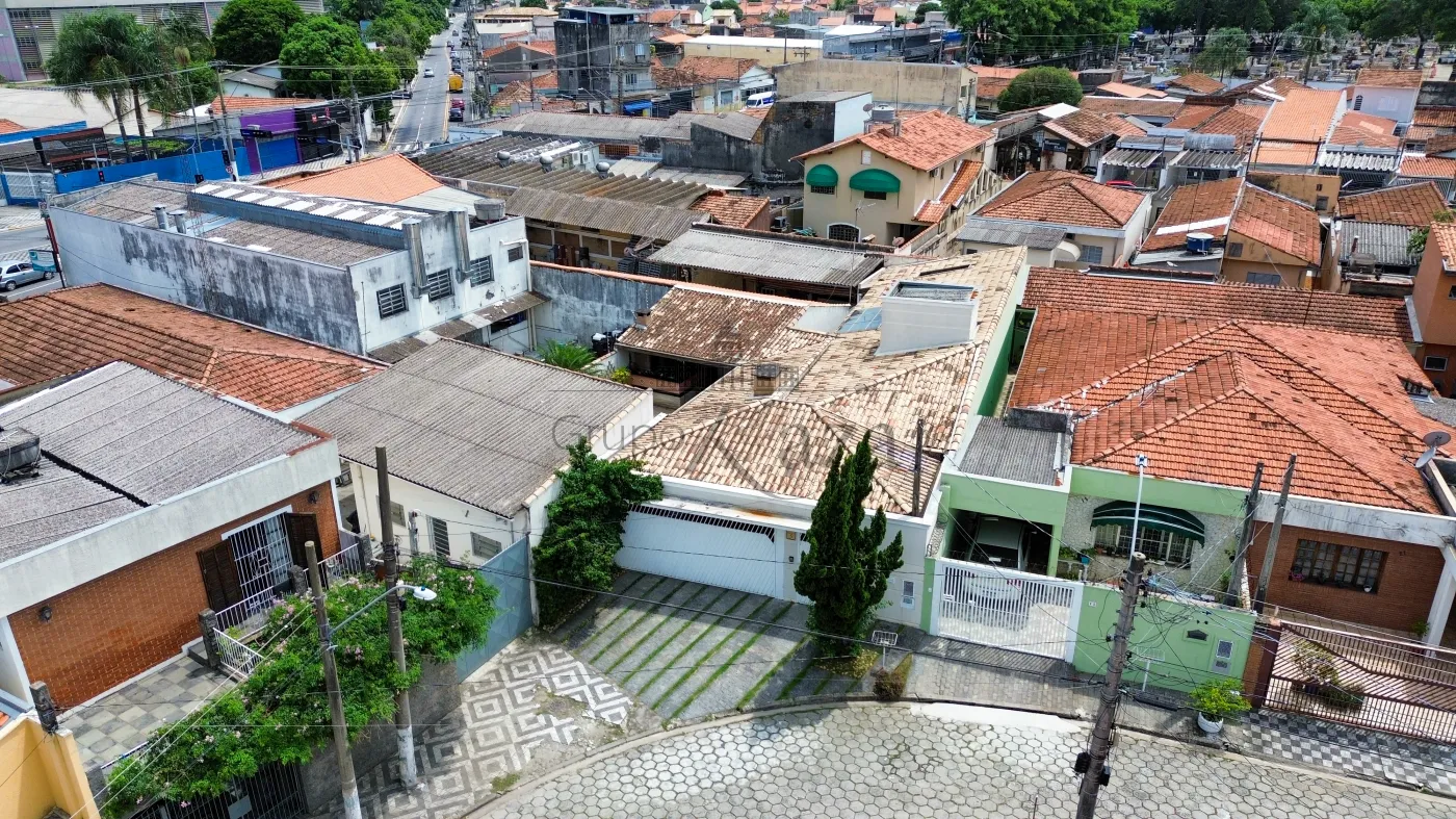 Foto 32 de Casa Padrão em Jardim Pereira do Amparo, Jacareí - imagem 32