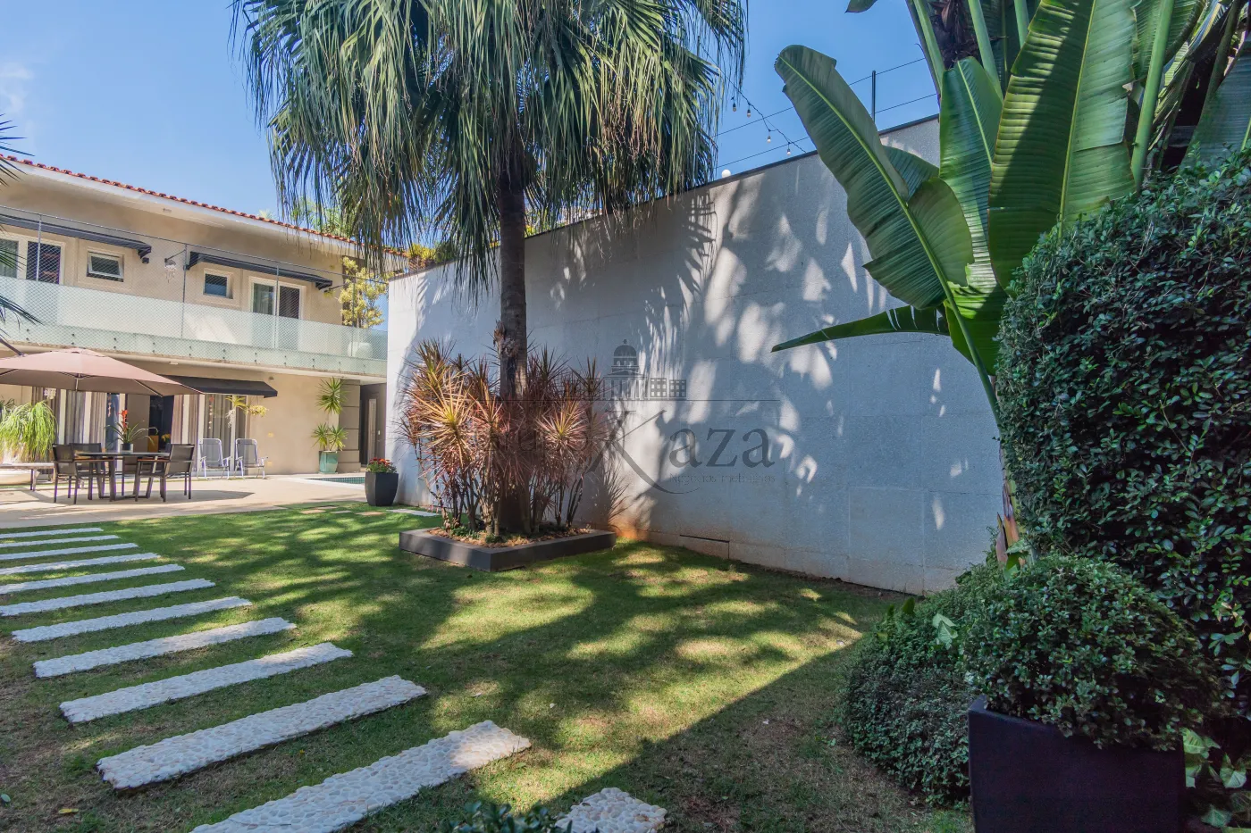 Foto 29 de Casa Padrão em Pacaembu, São Paulo - imagem 29