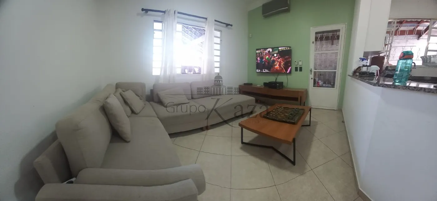 Foto 1 de Casa Padrão em Vila das Flores, São José dos Campos - imagem 1