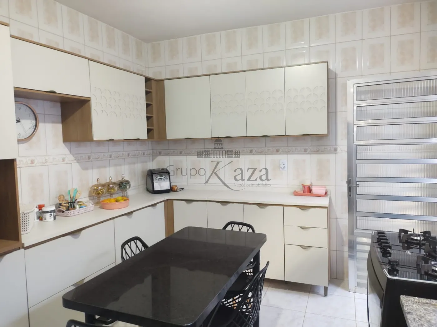 Foto 2 de Casa Sobrado em Bandeira Branca, Jacareí - imagem 2