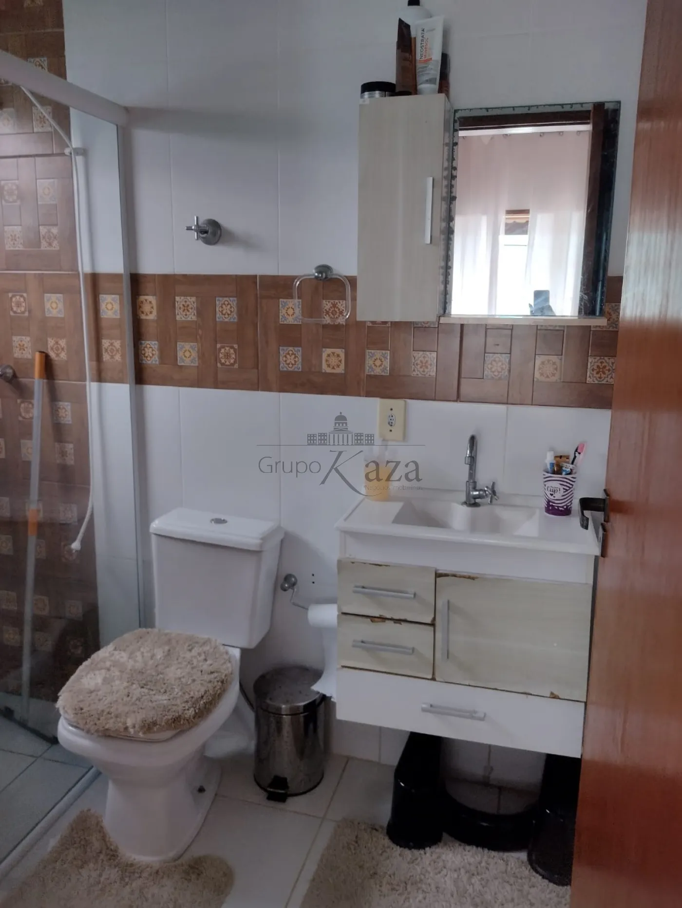 Foto 12 de Casa Sobrado em Golfinho, Caraguatatuba - imagem 12
