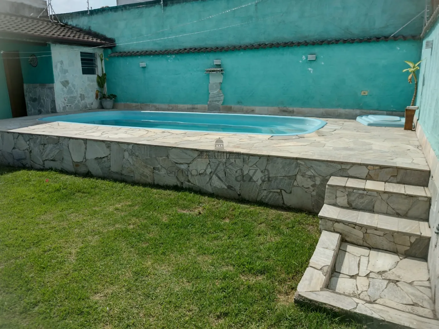 Foto 19 de Casa Sobrado em Golfinho, Caraguatatuba - imagem 19