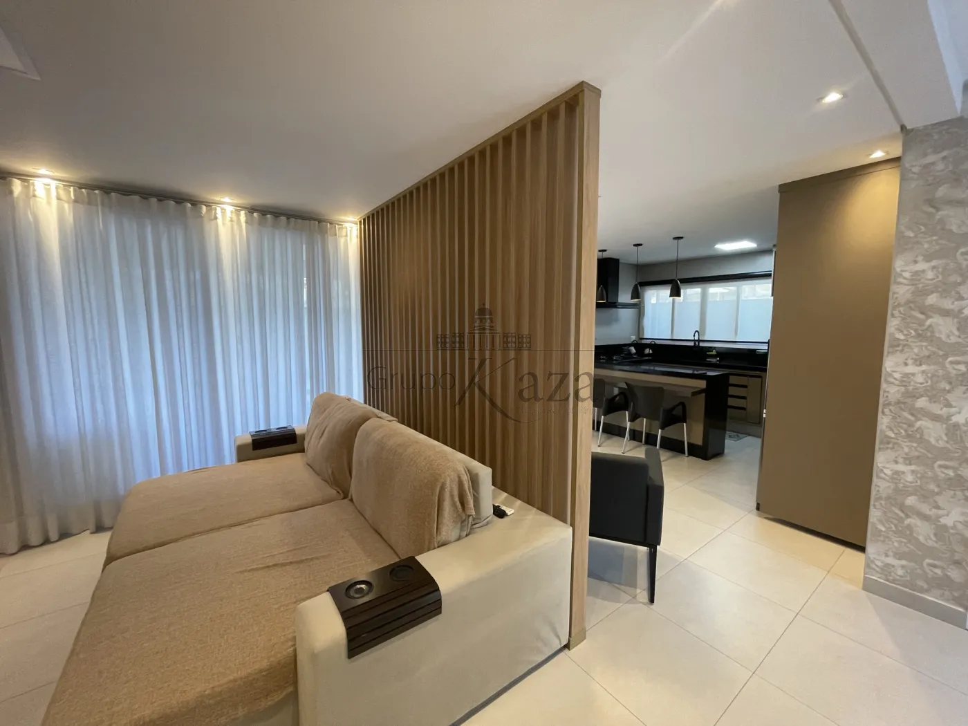 Foto 11 de Casa Condomínio em Jardim Jacinto, Jacareí - imagem 11