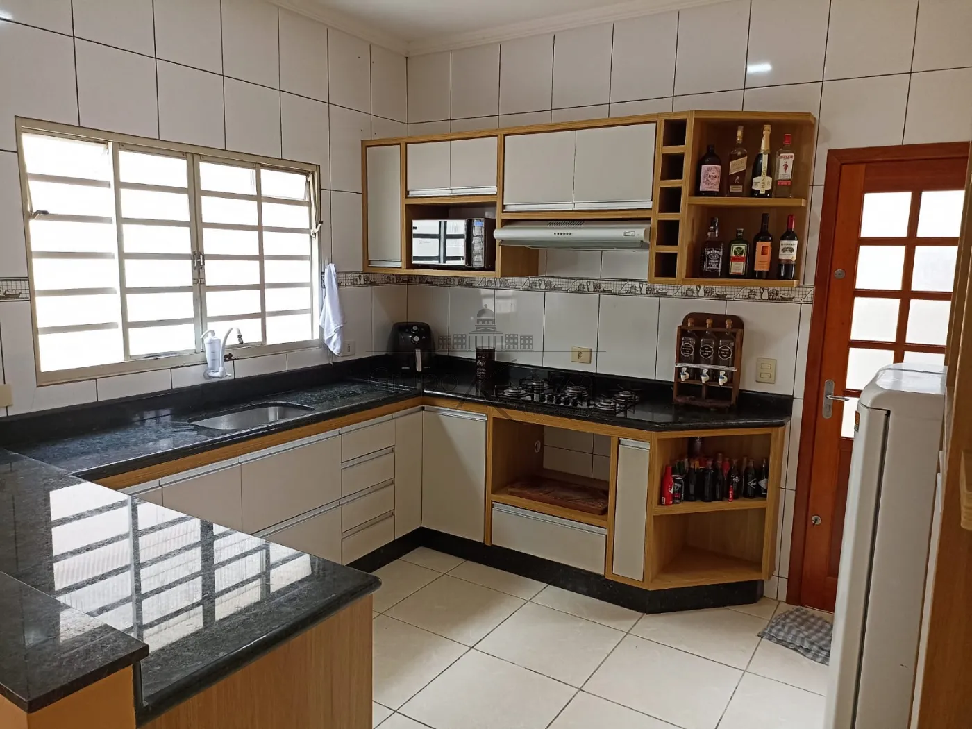 Foto 4 de Casa Sobrado em Vila das Flores, São José dos Campos - imagem 4
