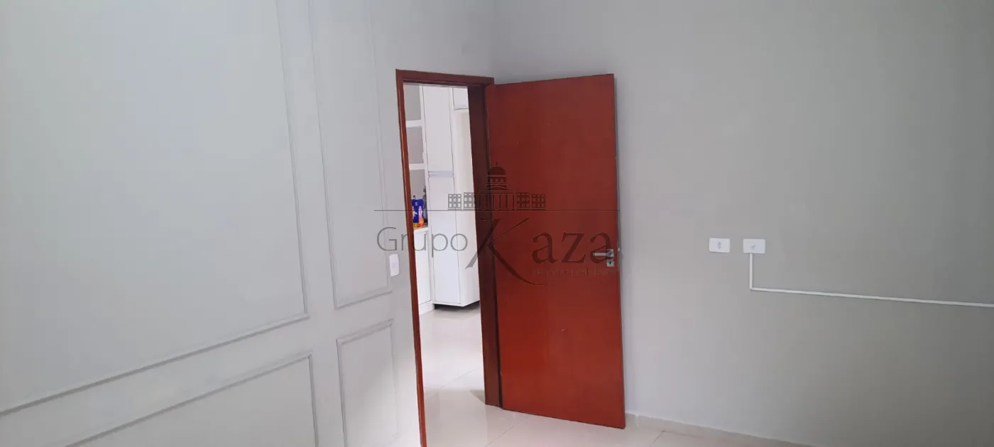 Foto 11 de Casa Padrão em Vila Branca, Jacareí - imagem 11