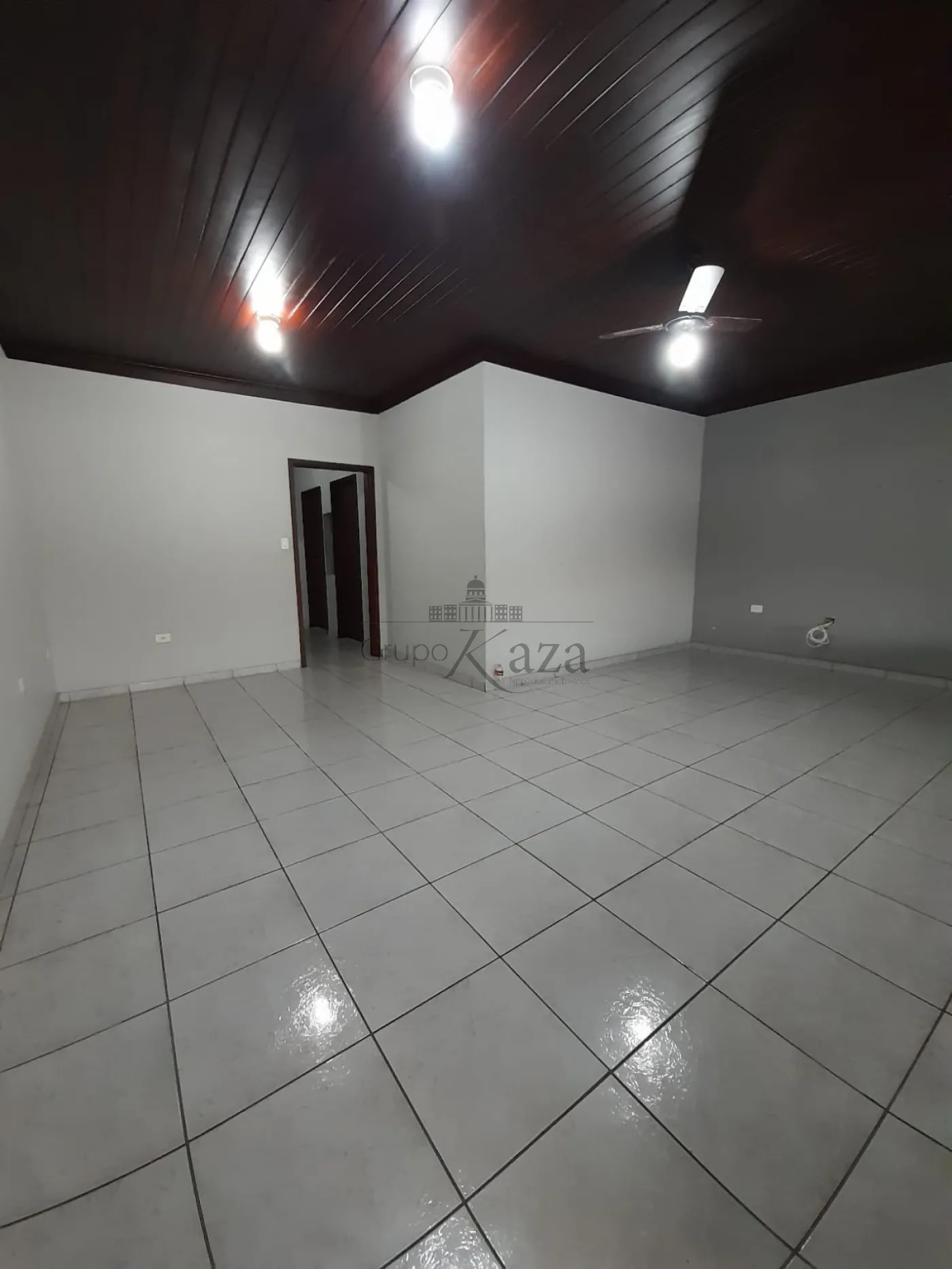 Foto 8 de Casa Padrão em Jardim Santa Maria, Jacareí - imagem 8
