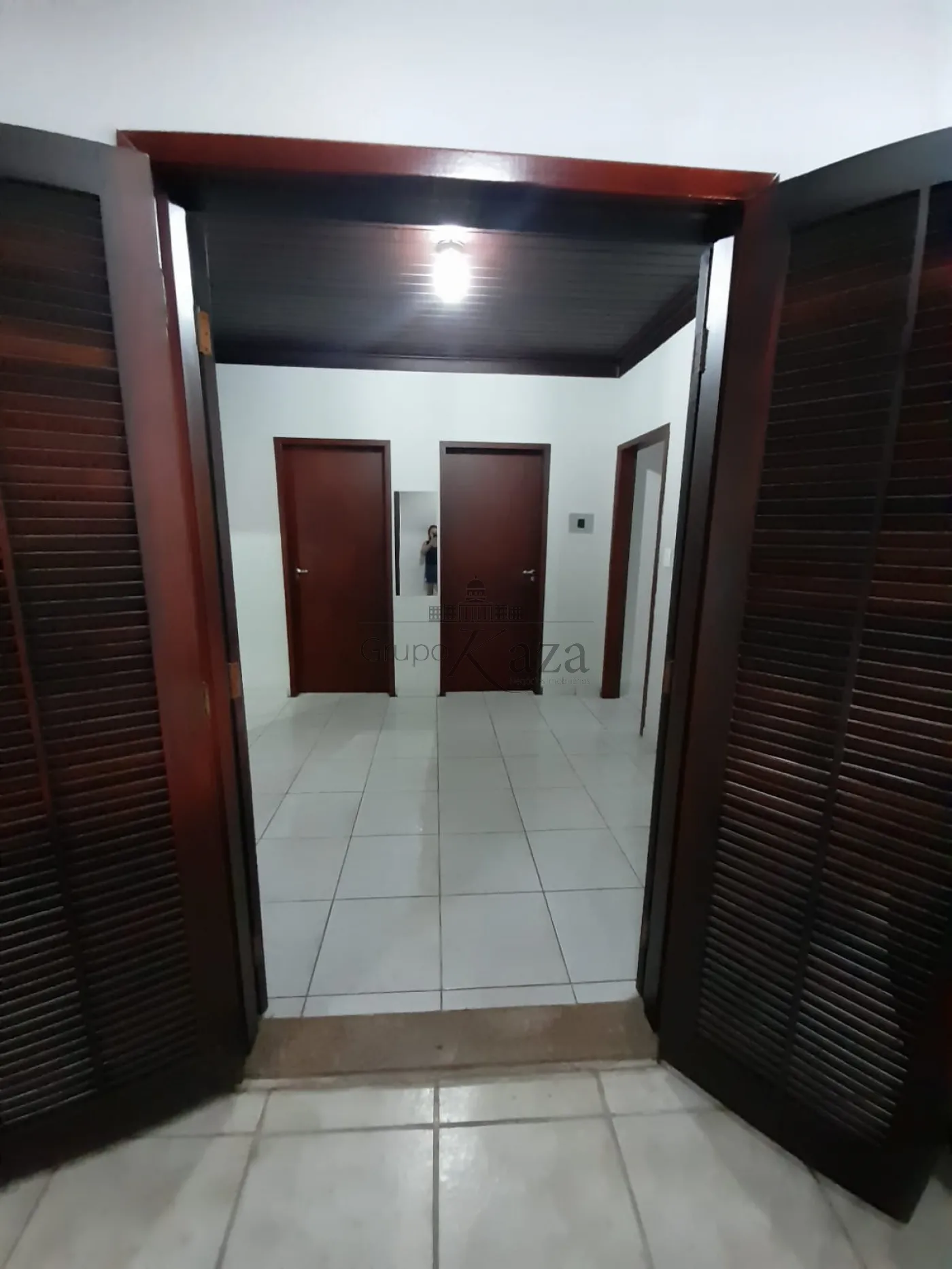 Foto 12 de Casa Padrão em Jardim Santa Maria, Jacareí - imagem 12