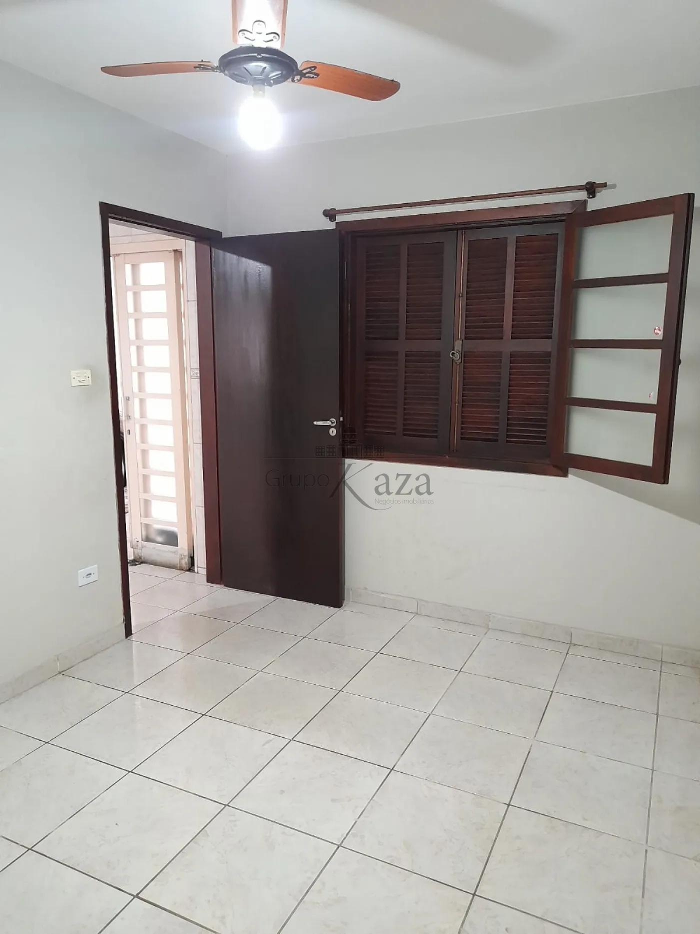 Foto 23 de Casa Padrão em Jardim Santa Maria, Jacareí - imagem 23
