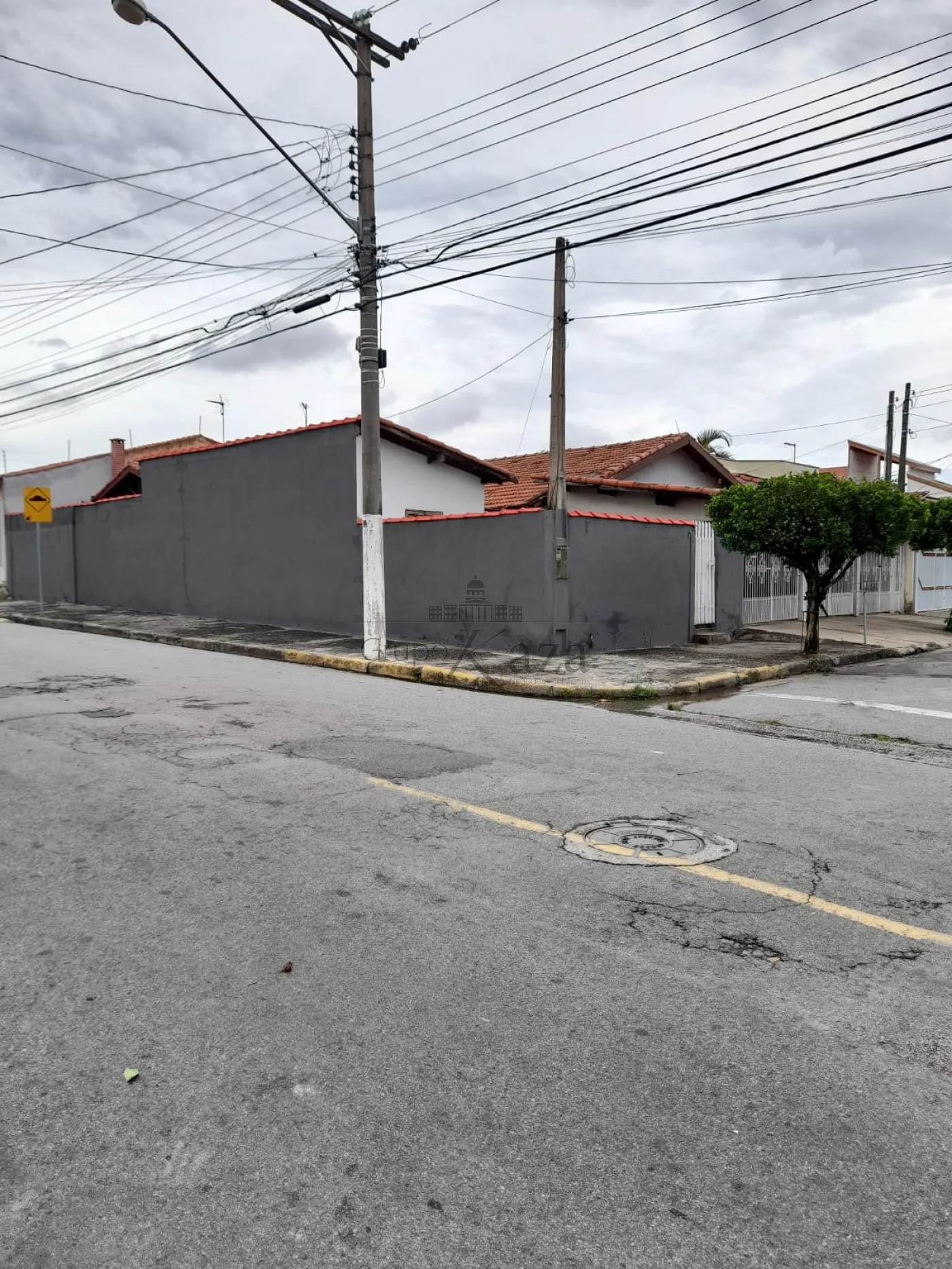 Foto 33 de Casa Padrão em Jardim Santa Maria, Jacareí - imagem 33