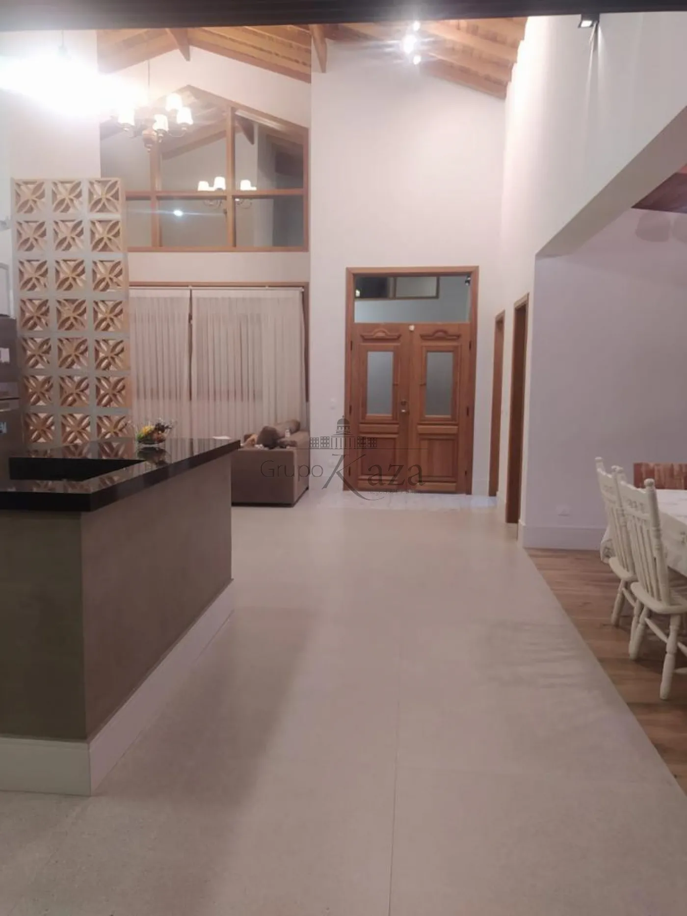Foto 3 de Casa Condomínio em Condomínio Residencial Mantiqueira, São José dos Campos - imagem 3